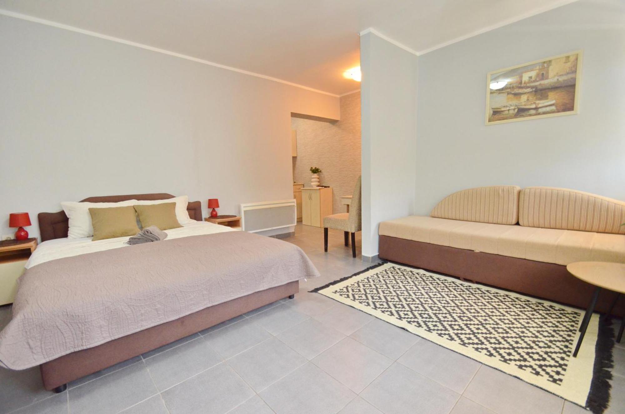 Porto Lastva Apartments Тиват Екстериор снимка